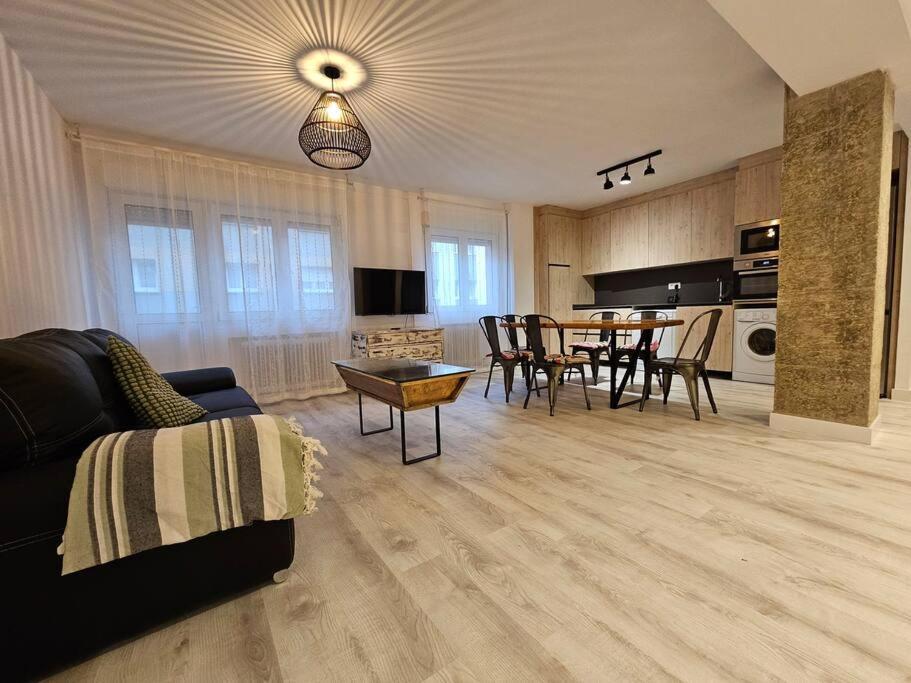 1A108 Amplio Y Moderno Apartamento Gijón Eksteriør billede
